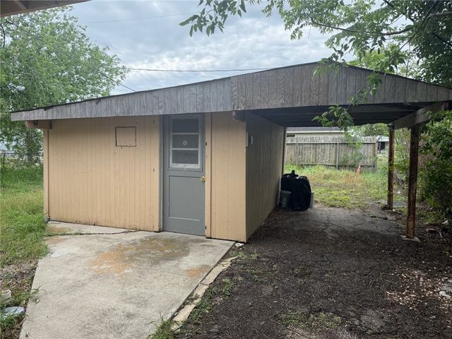 325 Rosebud Ave, Corpus Christi, TX 78404