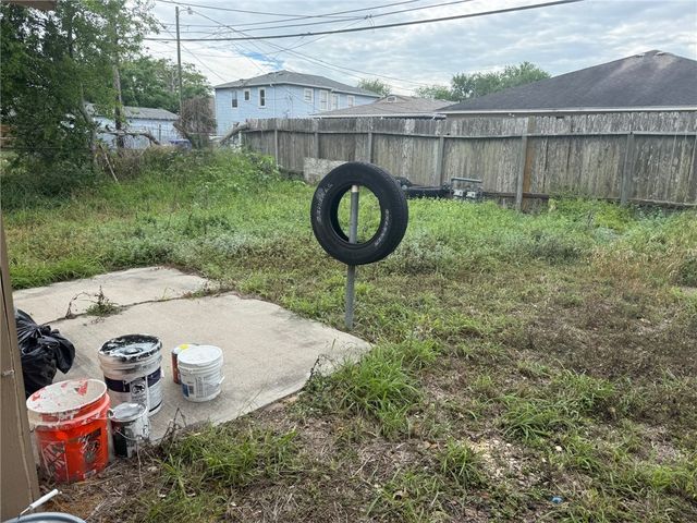 325 Rosebud Ave, Corpus Christi, TX 78404