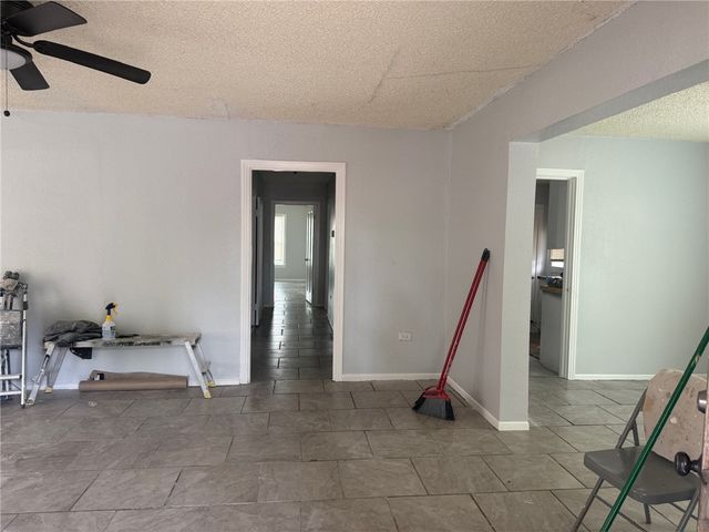 325 Rosebud Ave, Corpus Christi, TX 78404
