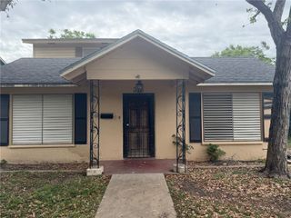 325 Rosebud Ave, Corpus Christi, TX 78404