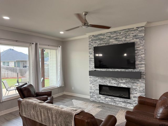 1702 Forestdale Blvd., Whitehouse, TX 75791