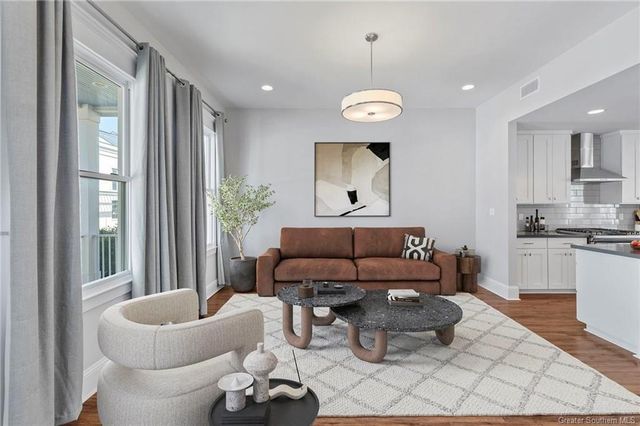 629 Hodges Street, Lake Charles, LA 70601