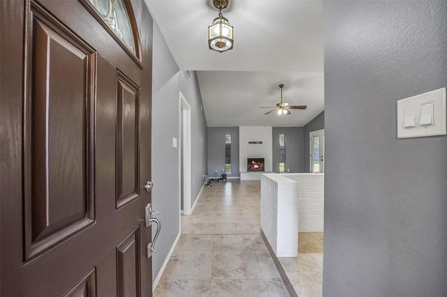 6906 Windy Pines Drive, Spring, TX 77379