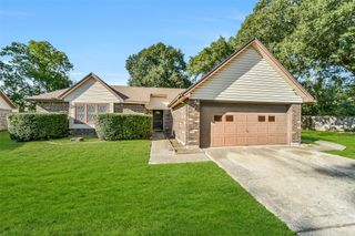 6906 Windy Pines Drive, Spring, TX 77379
