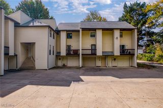 377 Pleasant Meadow Boulevard, Stow, OH 44224