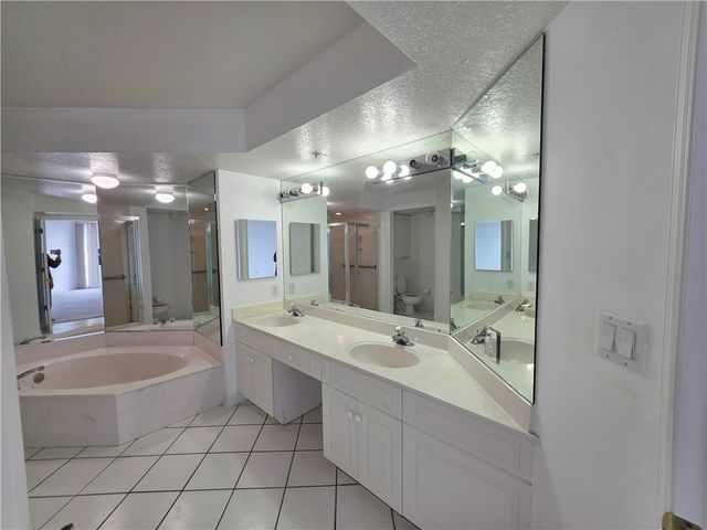 5051 N Highway A1a #7-6 None 7-6, Hutchinson Island, FL 34949
