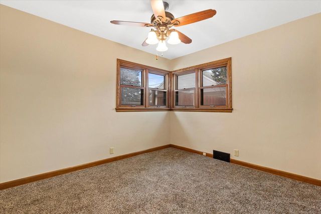 3526 S Brust AVENUE, Milwaukee, WI 53207