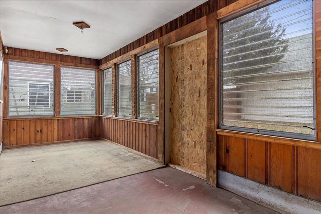 3526 S Brust AVENUE, Milwaukee, WI 53207