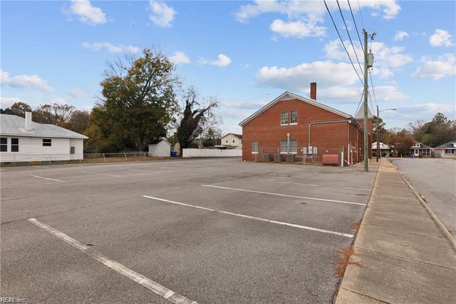 1613 Washington ST, Suffolk, VA 23434