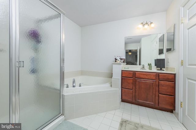 1902 LEXINGTON MEWS, Swedesboro, NJ 08085