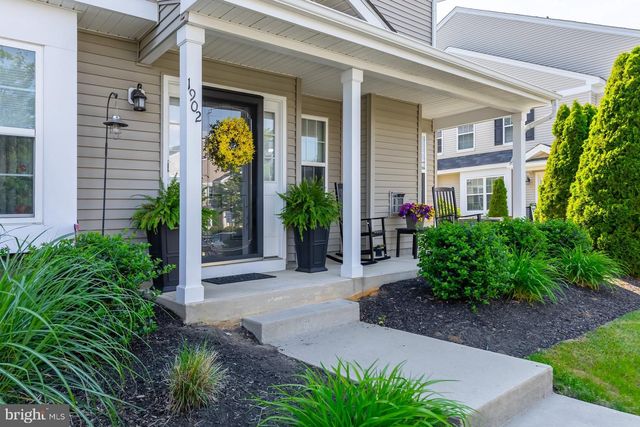 1902 LEXINGTON MEWS, Swedesboro, NJ 08085