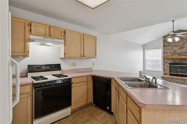 5028 Bischoff Avenue, St Louis, MO 63110