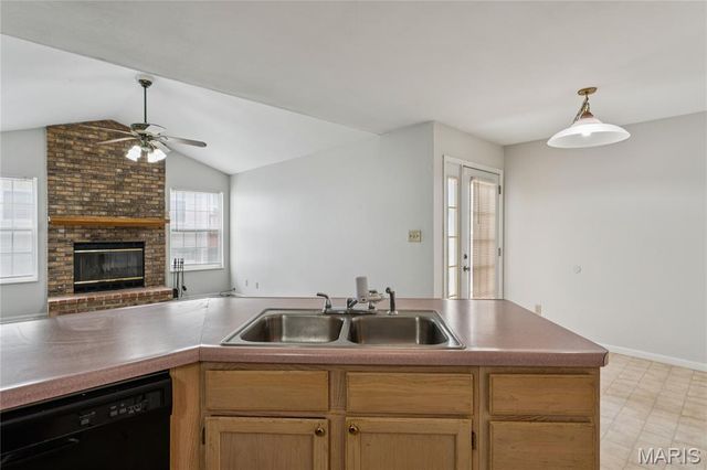 5028 Bischoff Avenue, St Louis, MO 63110