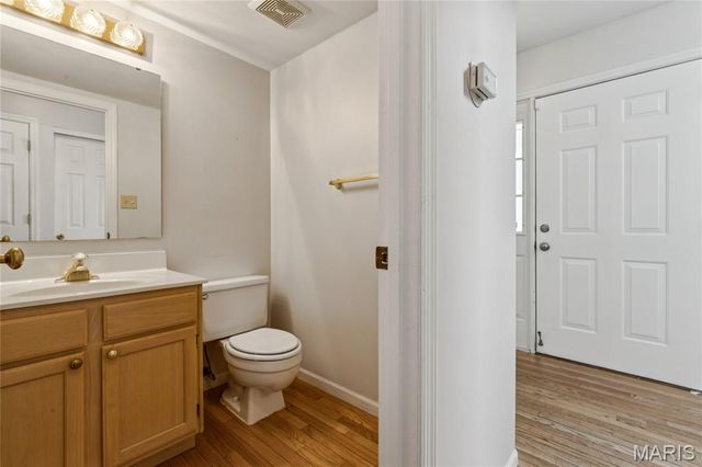 5028 Bischoff Avenue, St Louis, MO 63110
