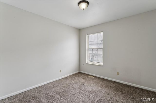 5028 Bischoff Avenue, St Louis, MO 63110