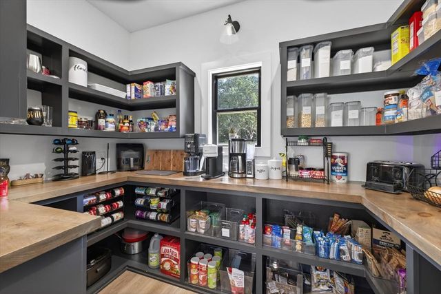 294 County Road 1297, Yantis, TX 75497