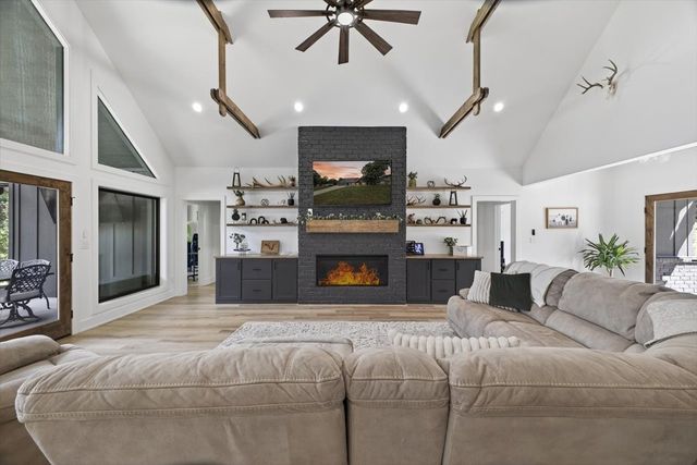 294 County Road 1297, Yantis, TX 75497