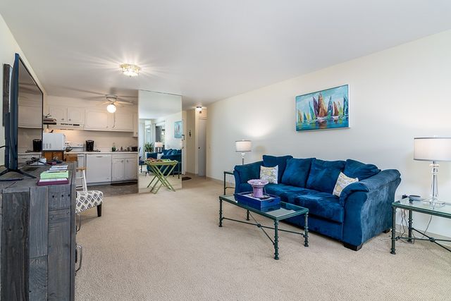 401 Bellevue Avenue 112, Newport, RI 02840