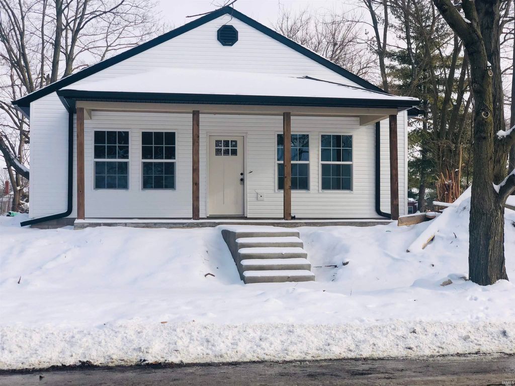 724 S Apperson Way, Kokomo, IN 46901