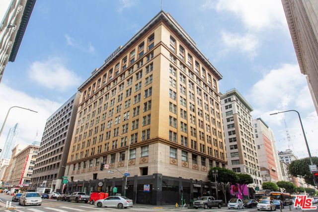 215 W 7th Street 1301, Los Angeles, CA 90014