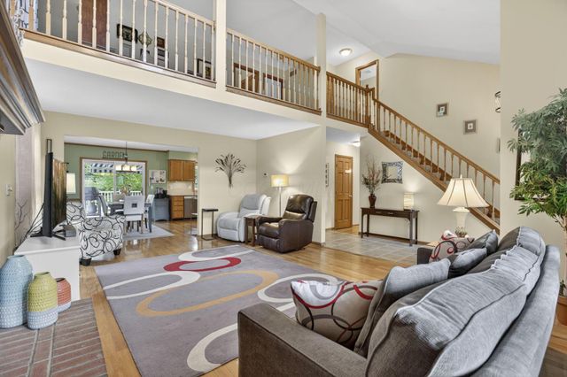 13681 Sudbury Drive NW, Pickerington, OH 43147