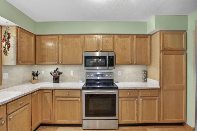 13681 Sudbury Drive NW, Pickerington, OH 43147