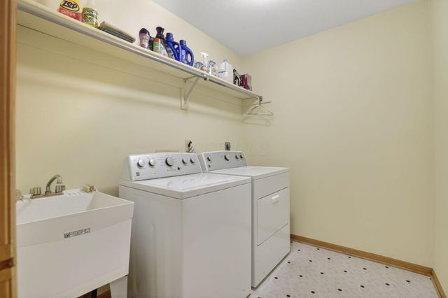 13681 Sudbury Drive NW, Pickerington, OH 43147