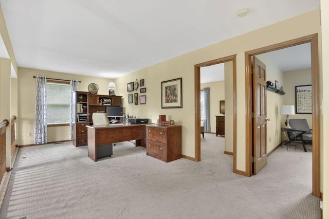 13681 Sudbury Drive NW, Pickerington, OH 43147