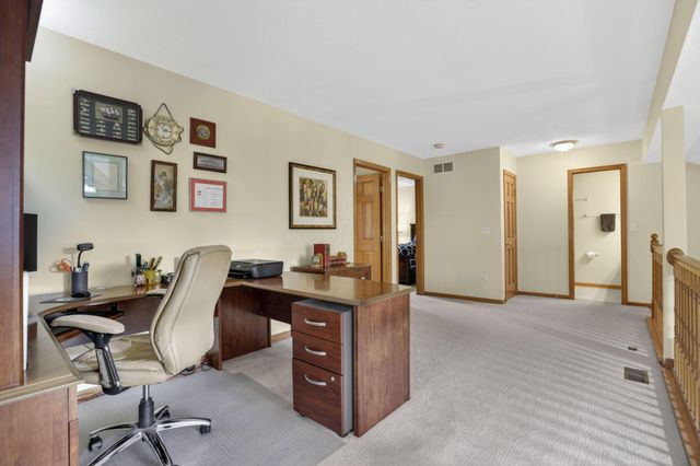 13681 Sudbury Drive NW, Pickerington, OH 43147