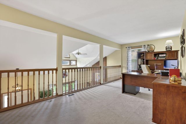 13681 Sudbury Drive NW, Pickerington, OH 43147