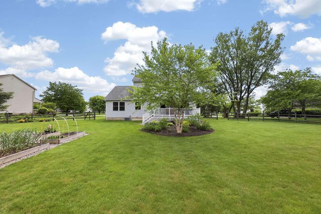 13681 Sudbury Drive NW, Pickerington, OH 43147