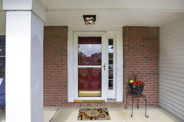 13681 Sudbury Drive NW, Pickerington, OH 43147