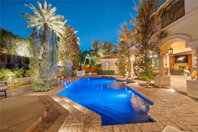 8808 Greensboro Lane, Las Vegas, NV 89134