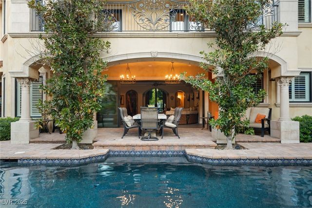 8808 Greensboro Lane, Las Vegas, NV 89134