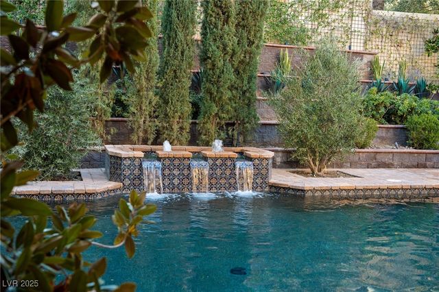 8808 Greensboro Lane, Las Vegas, NV 89134