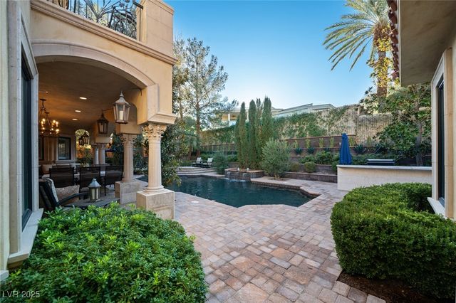 8808 Greensboro Lane, Las Vegas, NV 89134