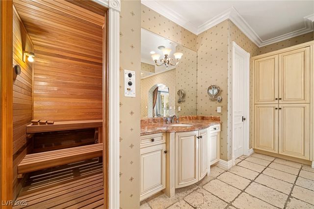 8808 Greensboro Lane, Las Vegas, NV 89134