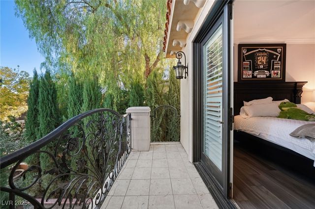 8808 Greensboro Lane, Las Vegas, NV 89134