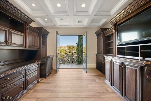 8808 Greensboro Lane, Las Vegas, NV 89134