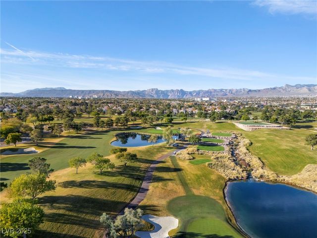 8808 Greensboro Lane, Las Vegas, NV 89134