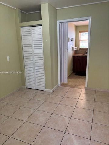 XX E Xx 30th Street Back, Hialeah, FL 33013