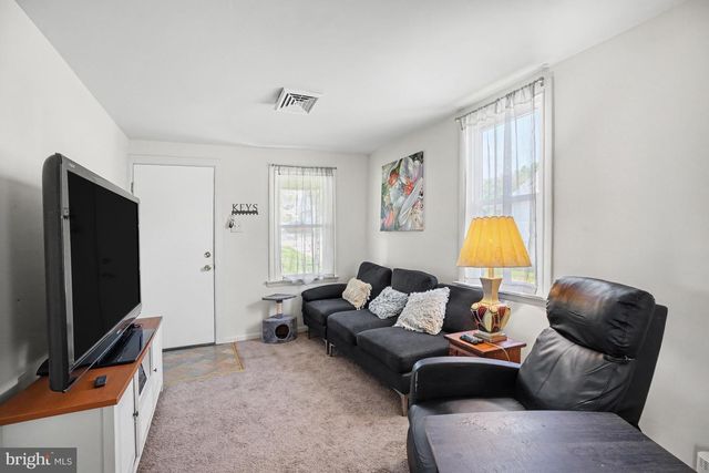 935 HILLSIDE AVE, Upper Chichester, PA 19061