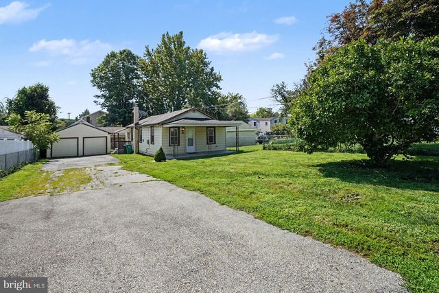 935 HILLSIDE AVE, Upper Chichester, PA 19061