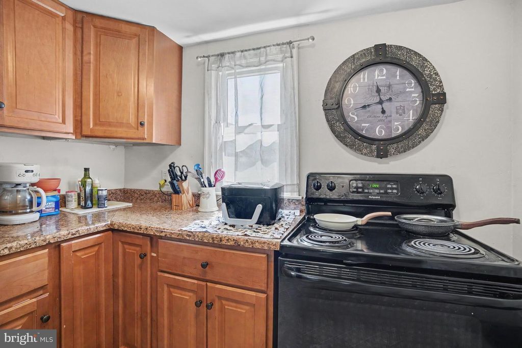 935 HILLSIDE AVE, UPPER CHICHESTER, PA 19061 — photo 5