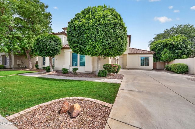 2451 W MAPLEWOOD Street, Chandler, AZ 85286