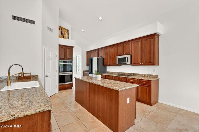 2451 W MAPLEWOOD Street, Chandler, AZ 85286