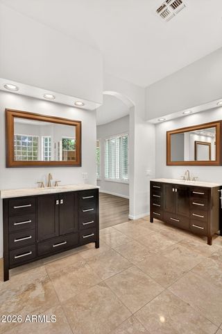 2451 W MAPLEWOOD Street, Chandler, AZ 85286