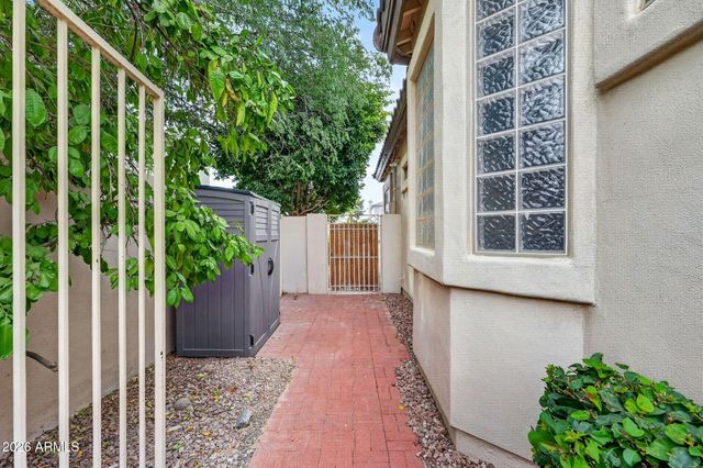2451 W MAPLEWOOD Street, Chandler, AZ 85286