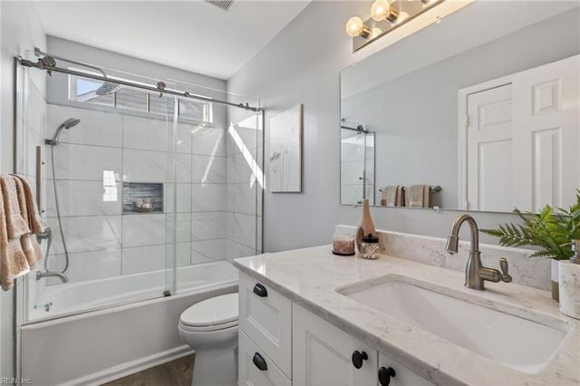 2925 Beaden DR, Virginia Beach, VA 23456