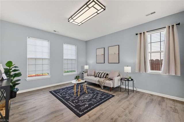 2925 Beaden DR, Virginia Beach, VA 23456